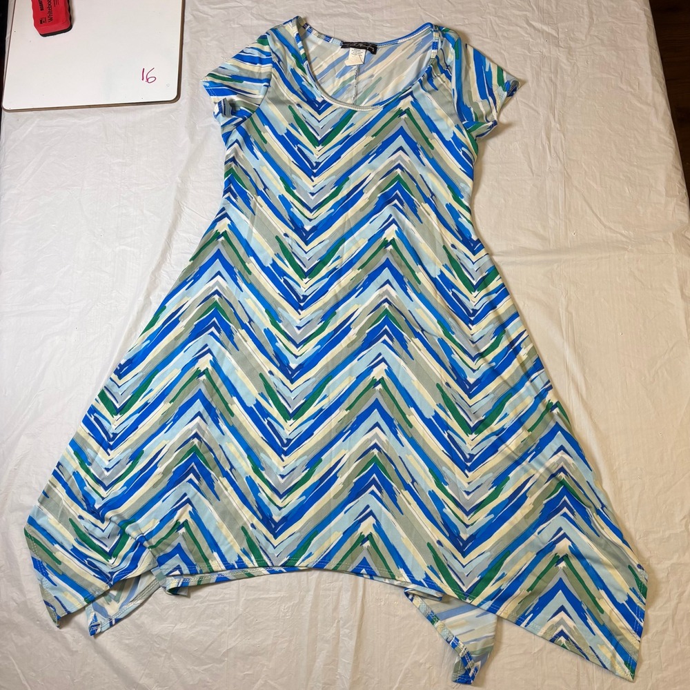 Touch Atmosphere Women's M Blue Green White Zigzag Print Asymmetrical Hem Dress